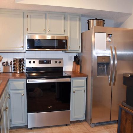 Apartamento Cozy Mountain Getaway! Mountain Views! 2 Bed, 2 Bath, Sleeps 6 Gatlinburg Exterior foto