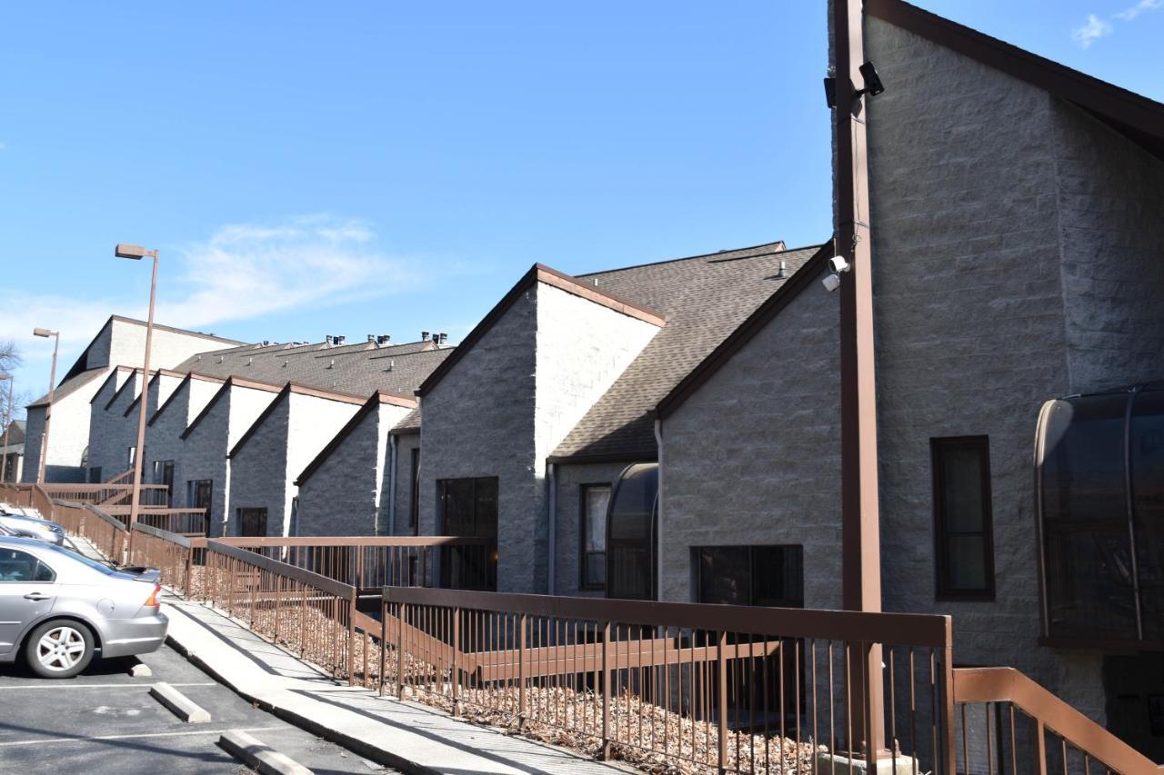 Apartamento Cozy Mountain Getaway! Mountain Views! 2 Bed, 2 Bath, Sleeps 6 Gatlinburg Exterior foto